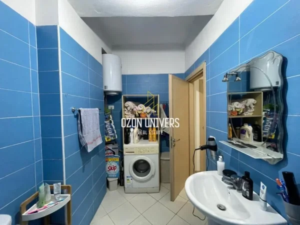 Tirane, shitet apartament 1+1+Ballkon Kati 5, 65 m² 100.000 € (Rruga Teodor Keko)