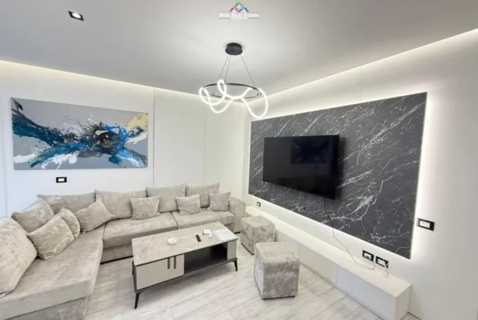 Tirane, jepet me qera apartament 3+1+Ballkon Kati 7, 120 m² 1.350 € (Rruga e Kavajes)