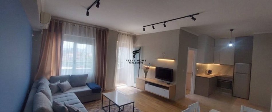 Tirane, jepet me qera apartament 1+1 Kati 4, 65 m² 600 € (SELVIA)