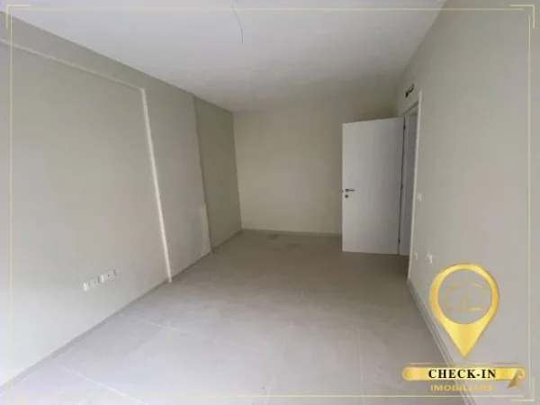 Tirane, shitet apartament 1+1+Aneks+Ballkon , 64 m² 170.000 € (Shkolla e Kuqe)