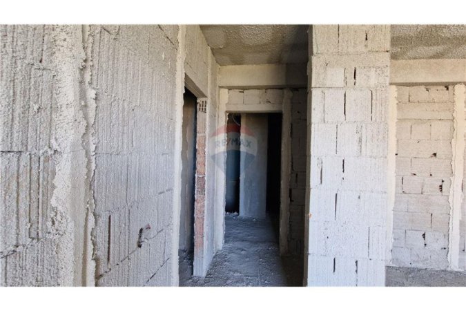 Radhime - Orikum, shitet apartament 1+1 Kati 3, 75 m² (Radhime, Vlore)