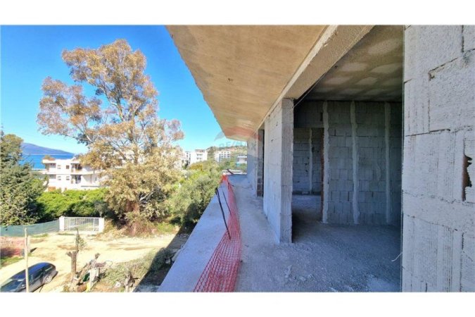 Radhime - Orikum, shitet apartament 1+1 Kati 3, 75 m² (Radhime, Vlore)