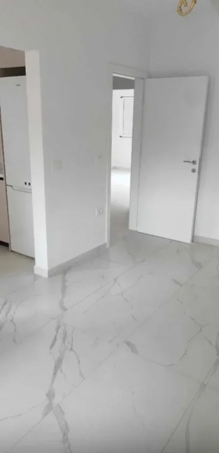 Tirane, jepet me qera apartament 2+1 Kati 3, 75 m² 530 € (rruga kavajes)