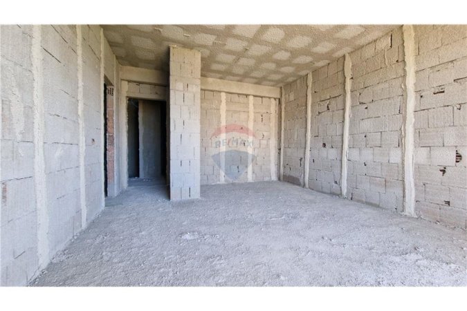 Radhime - Orikum, shitet apartament 1+1 Kati 3, 75 m² (Radhime, Vlore)