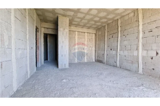 Radhime - Orikum, shitet apartament 1+1 Kati 3, 75 m² (Radhime, Vlore)