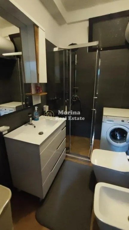 Tirane, jepet me qera Vile 2+1 Kati 2, 90 m² 450 € (Shkoze)