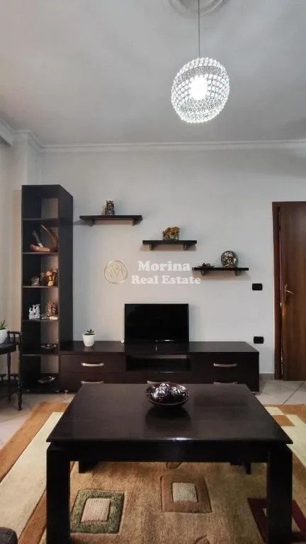 Tirane, jepet me qera Vile 2+1 Kati 2, 90 m² 450 € (Shkoze)