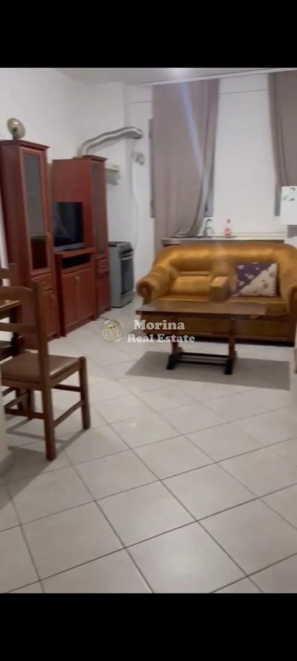 Tirane, jepet me qera apartament 1+1 Kati 2, 72 m² 400 € (Myslym Shyri)