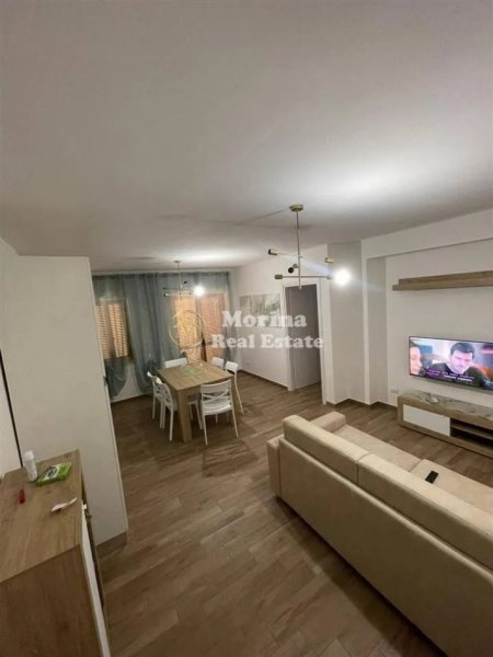 Tirane, jepet me qera apartament 2+1 Kati 2, 110 m² 1.100 € (Liqeni Artificial)
