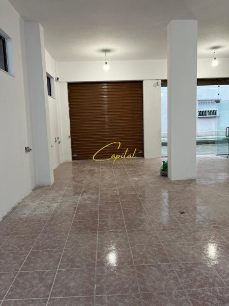 Tirane, jepet me qera ambjent biznesi Kati 0, 200 m² 1.500 € (KOMUNA E PARISIT)