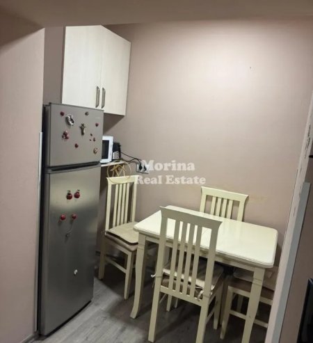 Tirane, jepet me qera apartament 1+1 Kati 2, 50 m² 450 € (Laprake)