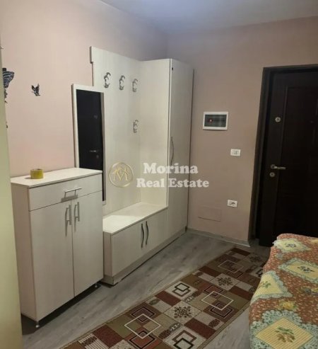 Tirane, jepet me qera apartament 1+1 Kati 2, 50 m² 450 € (Laprake)