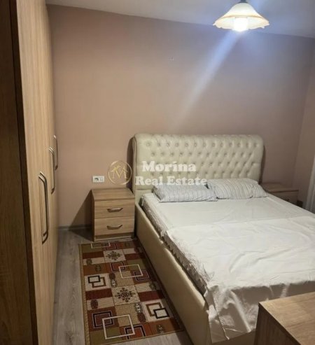 Tirane, jepet me qera apartament 1+1 Kati 2, 50 m² 450 € (Laprake)