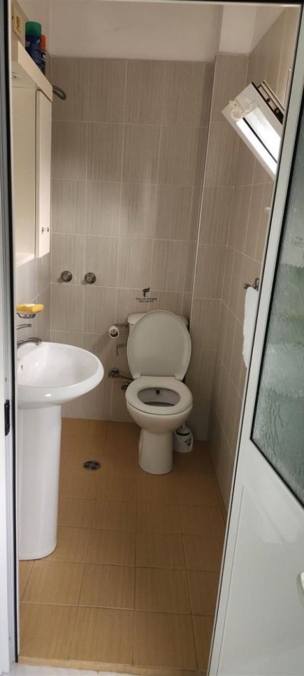 Tirane, jepet me qera apartament 3+1 Kati 4, 100 m² 800 € (XHAMIA E TABAKEVE)