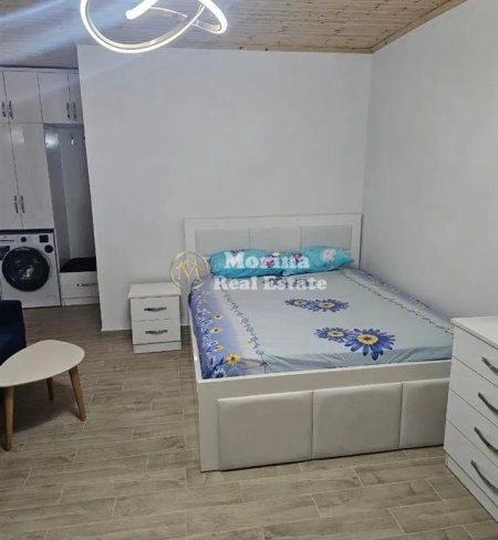 Tirane, jepet me qera garsonier Kati 1, 45 m² 300 € (Laprake)
