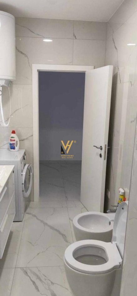 Tirane, jepet me qera apartament 2+1+Ballkon Kati 3, 75 m² 530 € (RRUGA NDRE MJEDA)