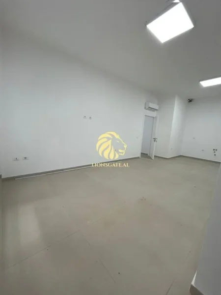 Tirane, shitet ambjent biznesi , 140 m² (Qsut)