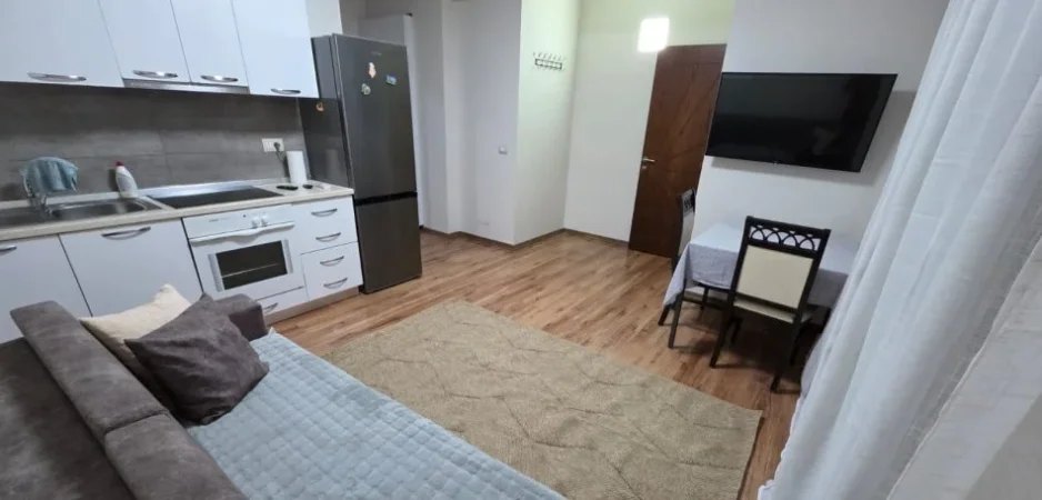 Tirane, jepet me qera apartament 1+1 Kati 2, 70 m² 430 € (sauk)