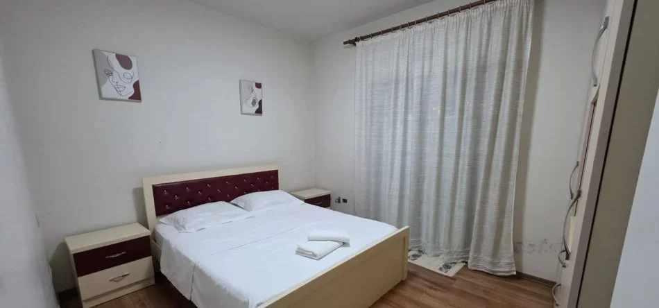 Tirane, jepet me qera apartament 1+1 Kati 2, 70 m² 430 € (sauk)