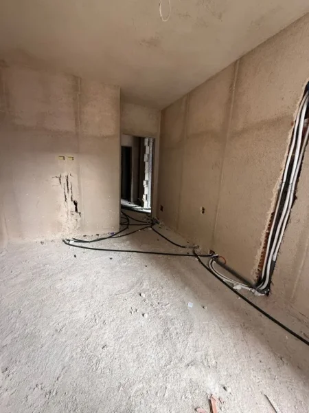 Tirane, shitet apartament 1+1+Ballkon Kati 3, 56 m² 62.850 € (Univers City)