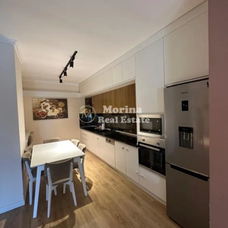 Tirane, jepet me qera apartament 2+1 Kati 4, 100 m² 600 € (Shkoze)