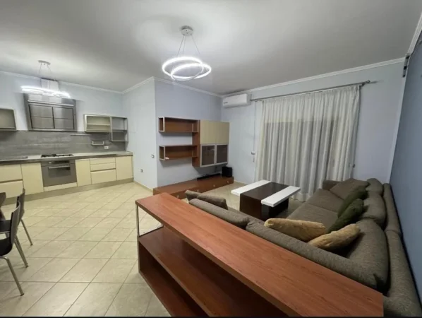 Tirane, jepet me qera apartament 2+1+Ballkon Kati 7, 100 m² 600 € (Don Bosko)