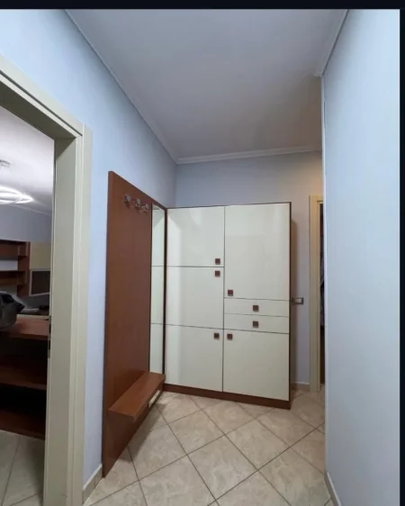 Tirane, jepet me qera apartament 2+1+Ballkon Kati 7, 100 m² 600 € (Don Bosko)