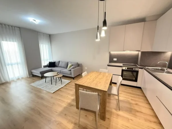 Tirane, jepet me qera apartament 1+1+Ballkon Kati 10, 70 m² 700 € (Zogu i Zi)