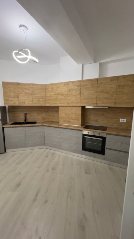 Tirane, jepet me qera apartament 2+1+Ballkon Kati 8, (Astir)