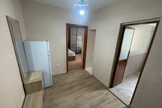 Tirane, jepet me qera apartament 2+1 Kati 3, 75 m² 550 € (Rruga sali Nivica)