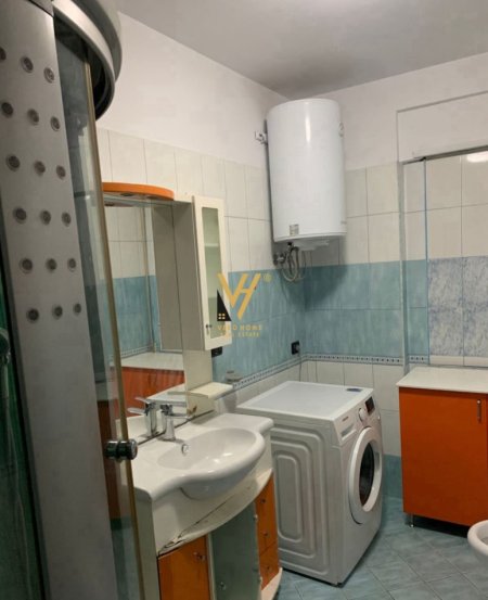 Tirane, jepet me qera apartament 2+1+Ballkon Kati 5, 90 m² 500 € (DON BOSKO)