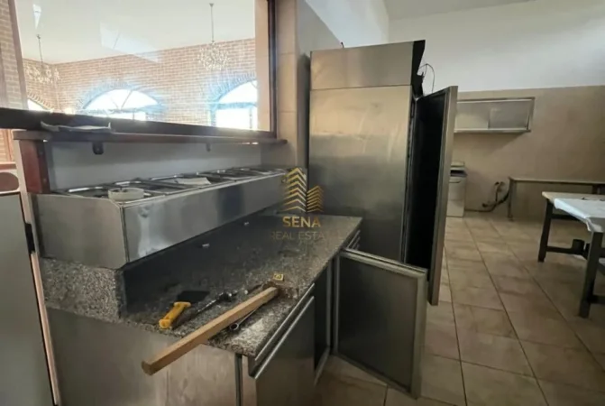 Durres, jepet me qera ambjent biznesi Kati 2, 444 m² 3.500 € (Durres ︱Rruga Kombetare Kombinat – Plepa)