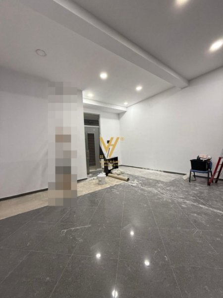 Tirane, jepet me qera ambjent biznesi Kati 2, 43 m² 400 € (ASTIR)