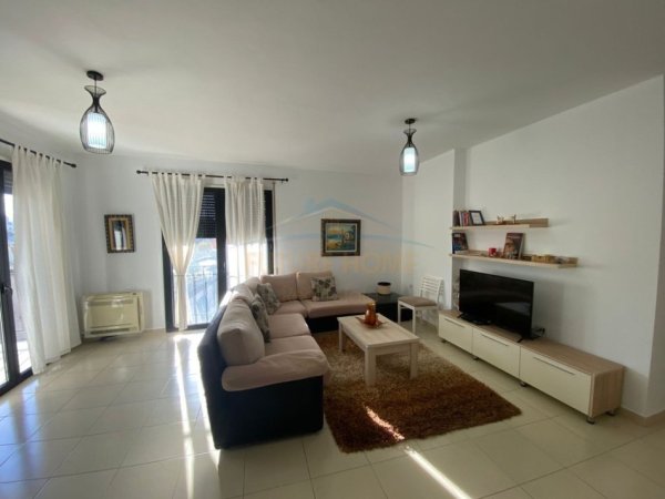 Tirane, jepet me qera apartament 2+1 Kati 5, 100 m² 650 € (Don Bosko Prane Bar Artistit)