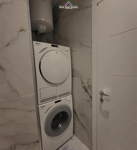 Tirane, jepet me qera Vile 1+1 Kati 1, 60 m² 620 € (Rruga e Durresit)