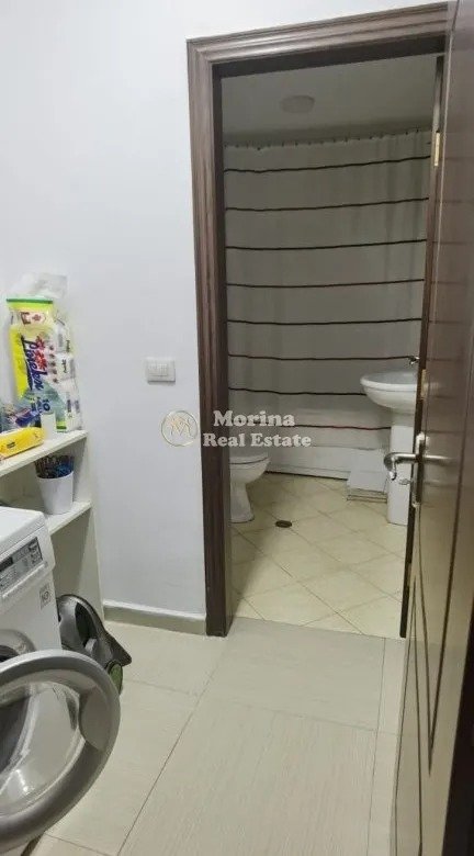 Tirane, jepet me qera apartament 2+1+Ballkon Kati 6, 91 m² 500 € (Yzberisht)
