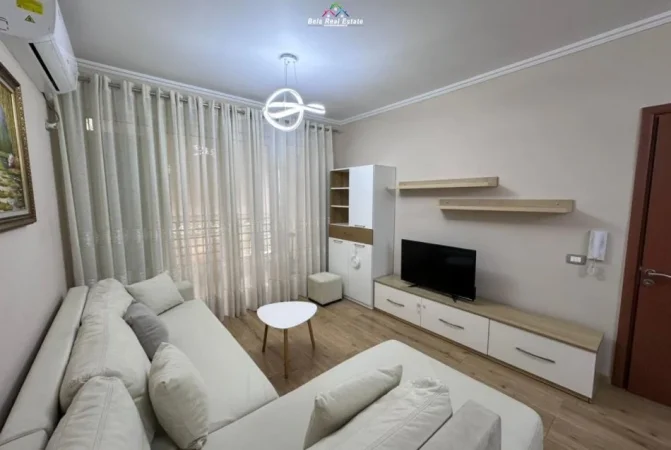 Tirane, jepet me qera apartament 1+1 Kati 2, 67 m² 520 € (Rruga Besim Alla)