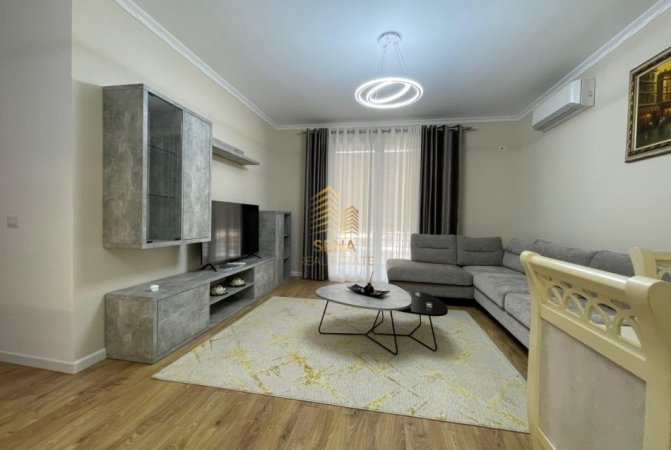 Tirane, jepet me qera apartament 2+1+Ballkon Kati 2, 104 m² 800 € (Rruga Gramoz Pashko)