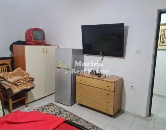 Tirane, jepet me qera garsonier Kati 3, 40 m² 300 € (Stacioni i Trenit)