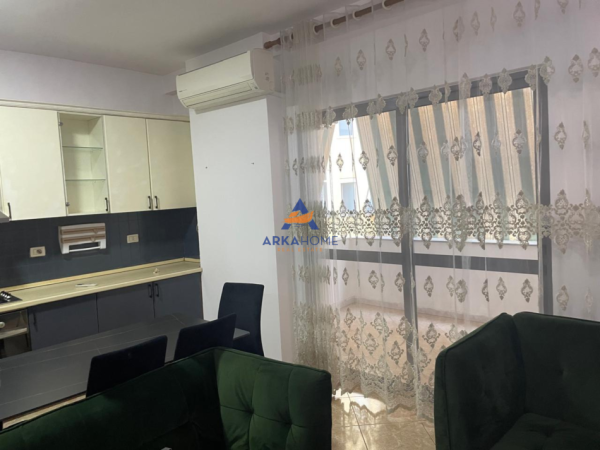 Tirane, jap me qera apartament 2+1 Kati 4, 109 m² 778 € 