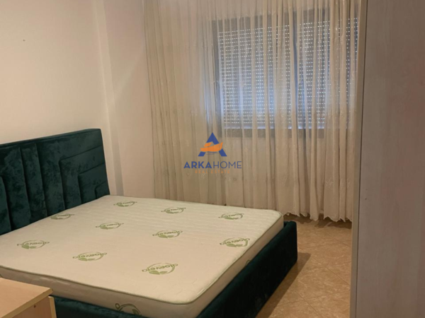 Tirane, jap me qera apartament 2+1 Kati 4, 109 m² 778 € 