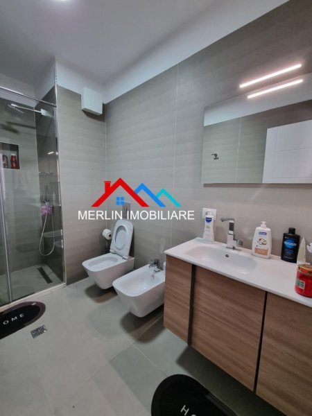 Tirane, shitet apartament 2+1+Ballkon Kati 3, 102 m² 250.000 € (RRUGA ANASTAS KULLURIOTI,ALI DEM)