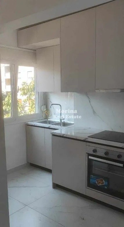 Tirane, jepet me qera apartament 2+1 Kati 3, 75 m² 530 € (21 Dhjetori)
