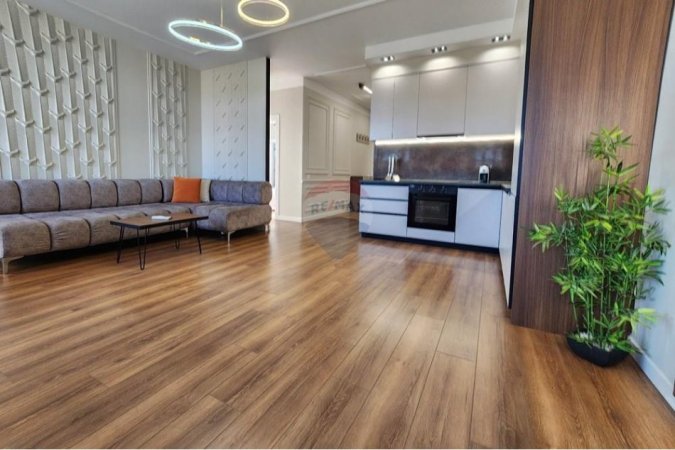 Tirane, jepet me qera apartament 2+1 , 95 m² 1.000 € (rruga Mine Peza)