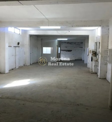 Tirane, jepet me qera ambjent biznesi , 340 m² 800 € (Rruga Riza Cerova)