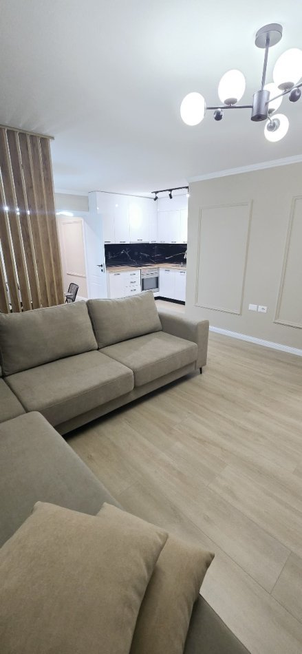 Tirane, jepet me qera apartament 3+1+Ballkon , 96 m² 1.000 € (Rruga Mine Peza)
