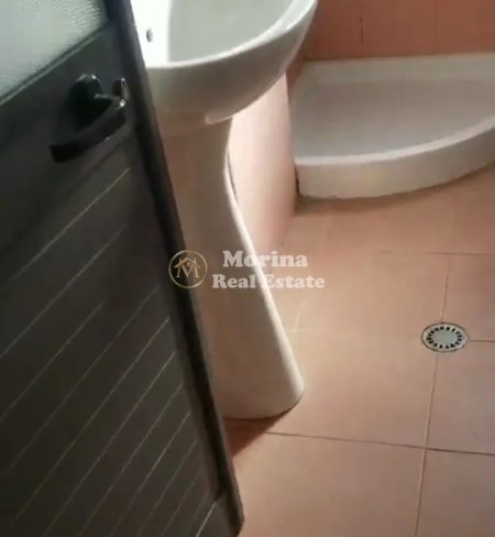 Tirane, jepet me qera apartament 2+1 Kati 4, 85 m² 400 € (Rruga 5 Maji)
