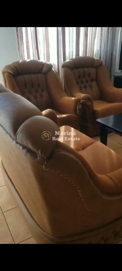 Tirane, jepet me qera apartament 2+1 Kati 4, 85 m² 400 € (Rruga 5 Maji)