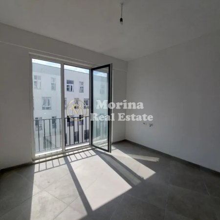 Tirane, jepet me qera apartament 1+1 Kati 3, 70 m² 350 € (5 Maji)