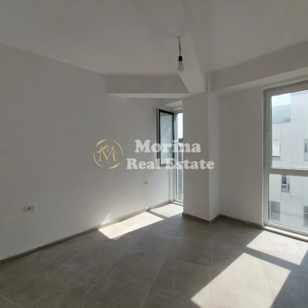 Tirane, jepet me qera apartament 1+1 Kati 3, 70 m² 350 € (5 Maji)